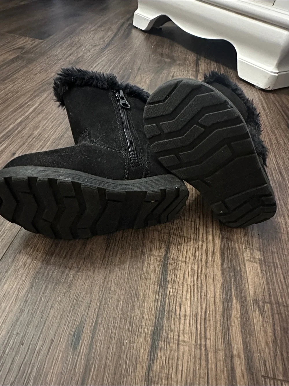 Cat & Jack Black Faux-Fur Trim Girls' Winter Boots